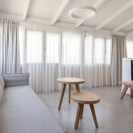 Marble Luxury Suites Karteros Exterior foto