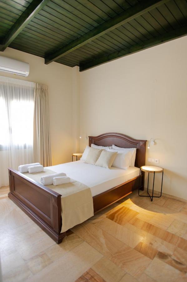 Marble Luxury Suites Karteros Exterior foto