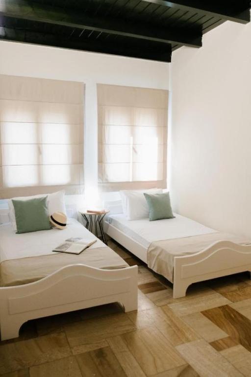 Marble Luxury Suites Karteros Exterior foto