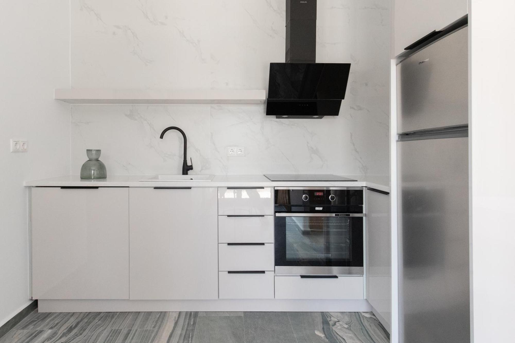 Marble Luxury Suites Karteros Exterior foto